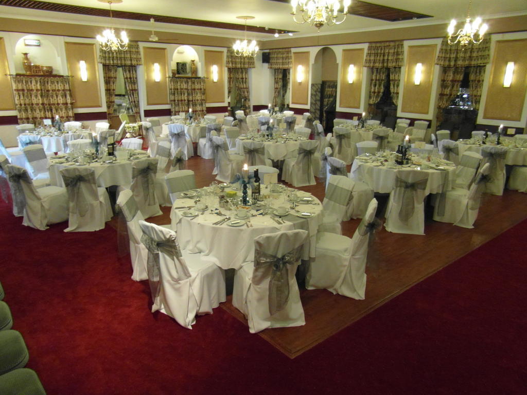 Lisdoonie Hotel Barrow-in-Furness Exteriör bild